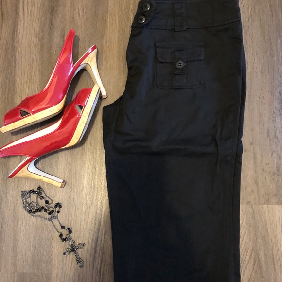 Juniors Charlotte Russe brand Bermuda dress shorts - Picture 3 of 6